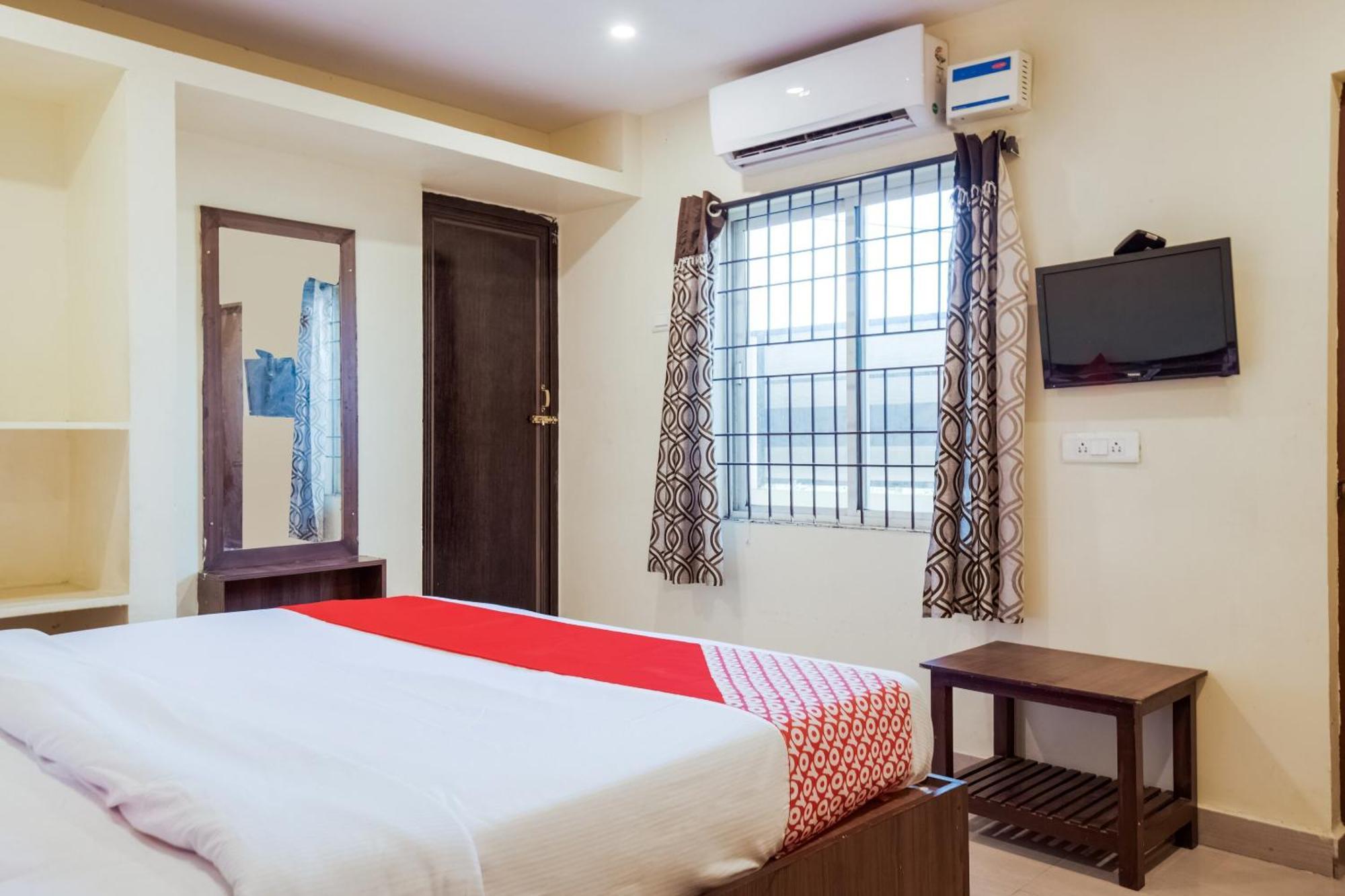 Hotel O Anu Grand Визакхапатнам Екстериор снимка