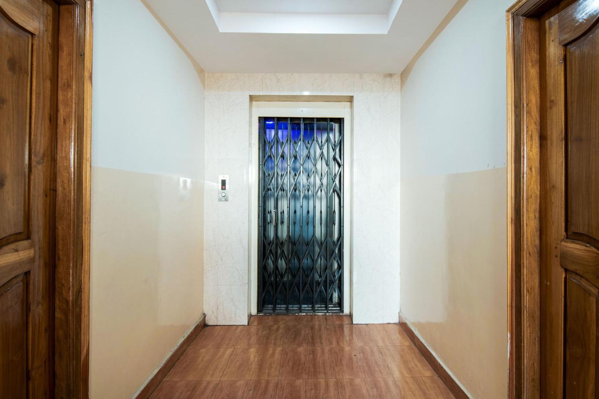 Hotel O Anu Grand Визакхапатнам Екстериор снимка